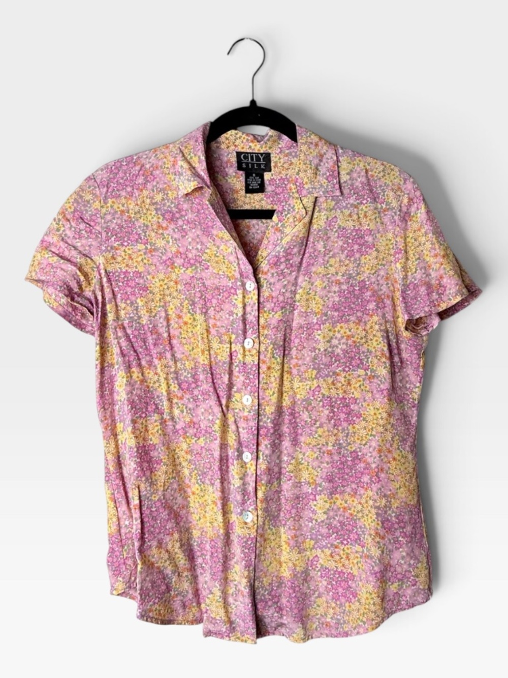 City Silk Short Sleeve Floral Blouse Size Small 100% Silk Button Down (X)